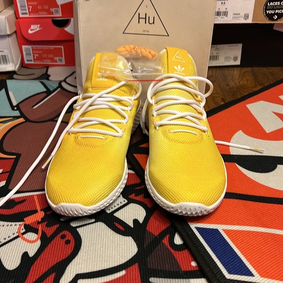 Brand new Adidas Pharrell Williams 8M/9.5W - Picture 2 of 3